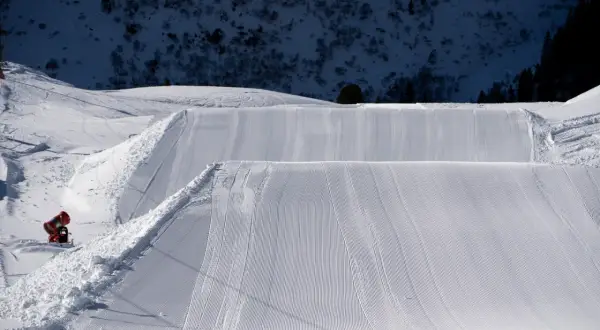 Najlepsze snowparki w Krakowie i okolicy dla miłośników freestyle'u